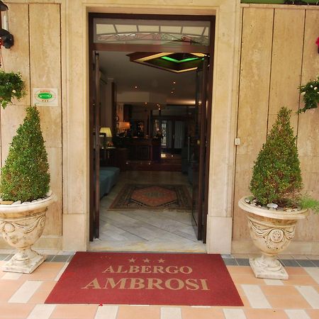 Hotel Ambrosi Fiuggi Buitenkant foto